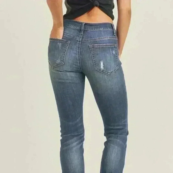 Won’t Stop Cropped Cuffed Denim Jeans - Picture 5 of 5